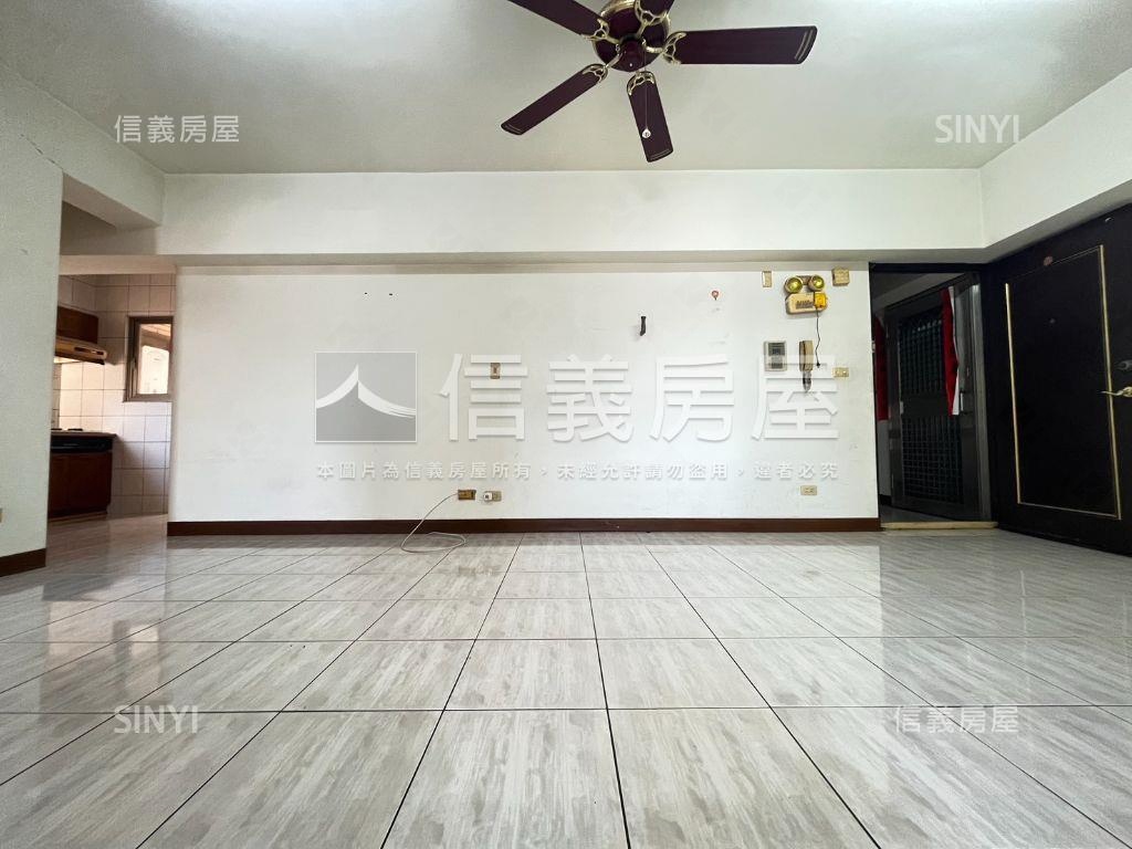 ３房有電梯！正中山路大樓房屋室內格局與周邊環境