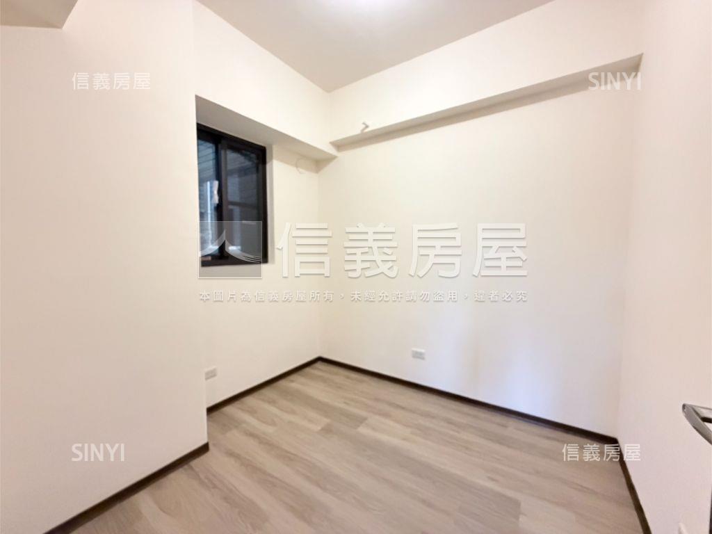 綠映盎然露台三房車位房屋室內格局與周邊環境
