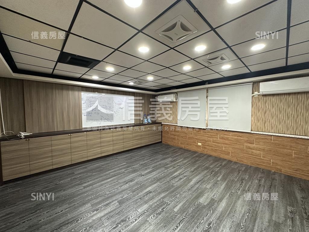 近平實邊間大面寬金店房屋室內格局與周邊環境