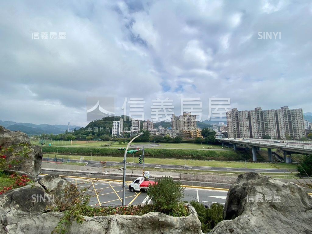 南環河山三房稀有釋出房屋室內格局與周邊環境