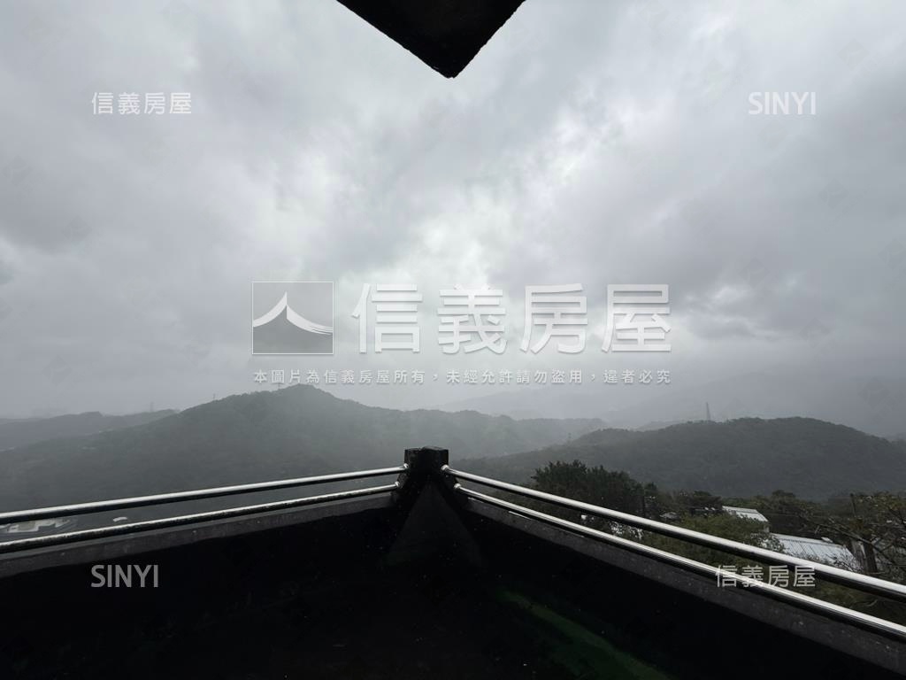 瑞士山莊美景別墅房屋室內格局與周邊環境