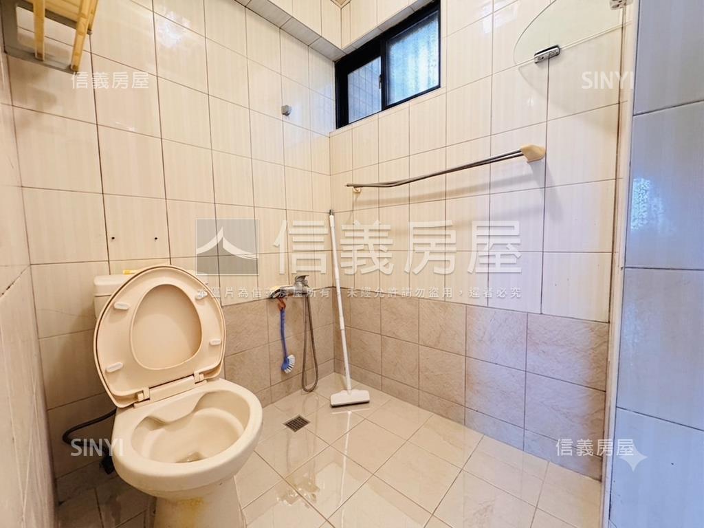 榮譽街精美套房房屋室內格局與周邊環境