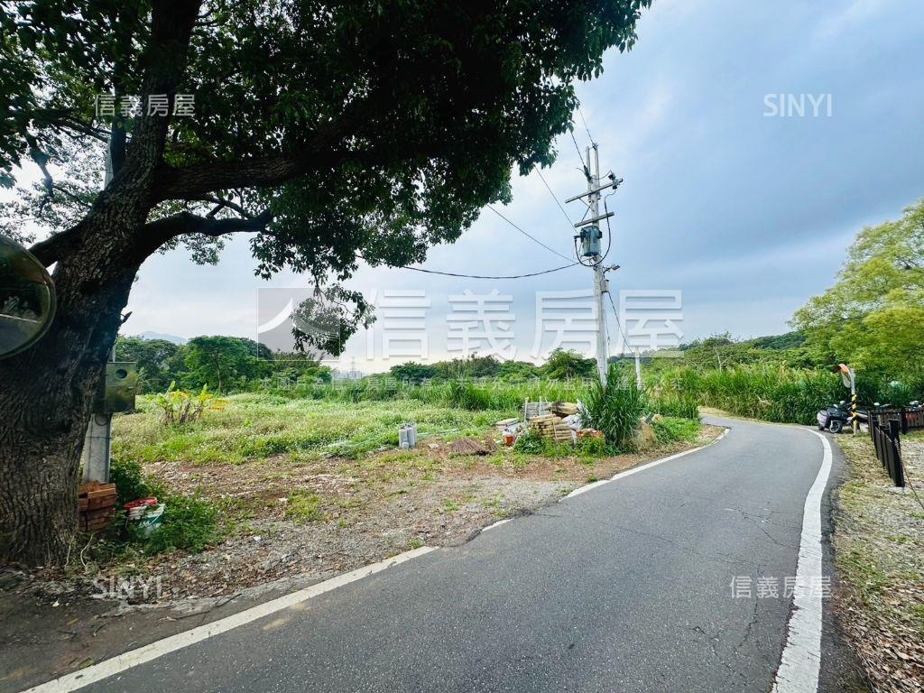 鄧公路２７８巷臨路大農地房屋室內格局與周邊環境