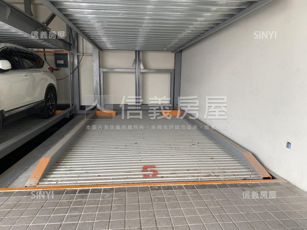 和美市中心全新兩房附車位房屋室內格局與周邊環境
