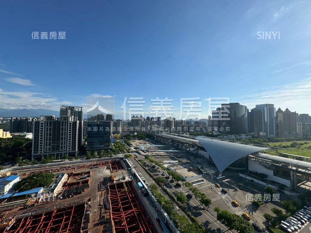 高鐵旁惠友遠見附車位房屋室內格局與周邊環境