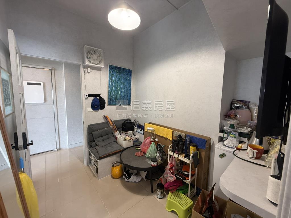 急售大地風華大三房房屋室內格局與周邊環境