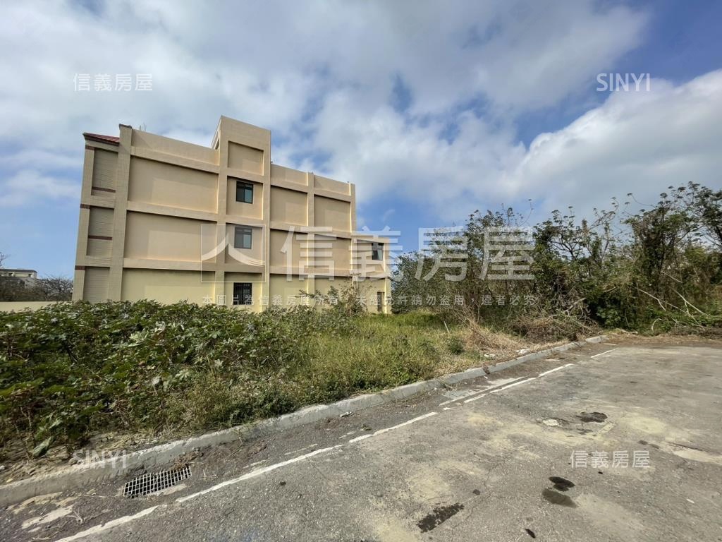 伸港鄉百坪方正美地房屋室內格局與周邊環境