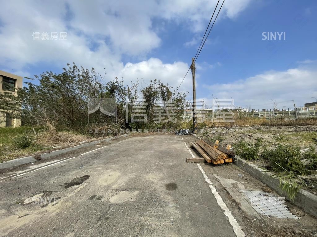 伸港鄉百坪方正美地房屋室內格局與周邊環境