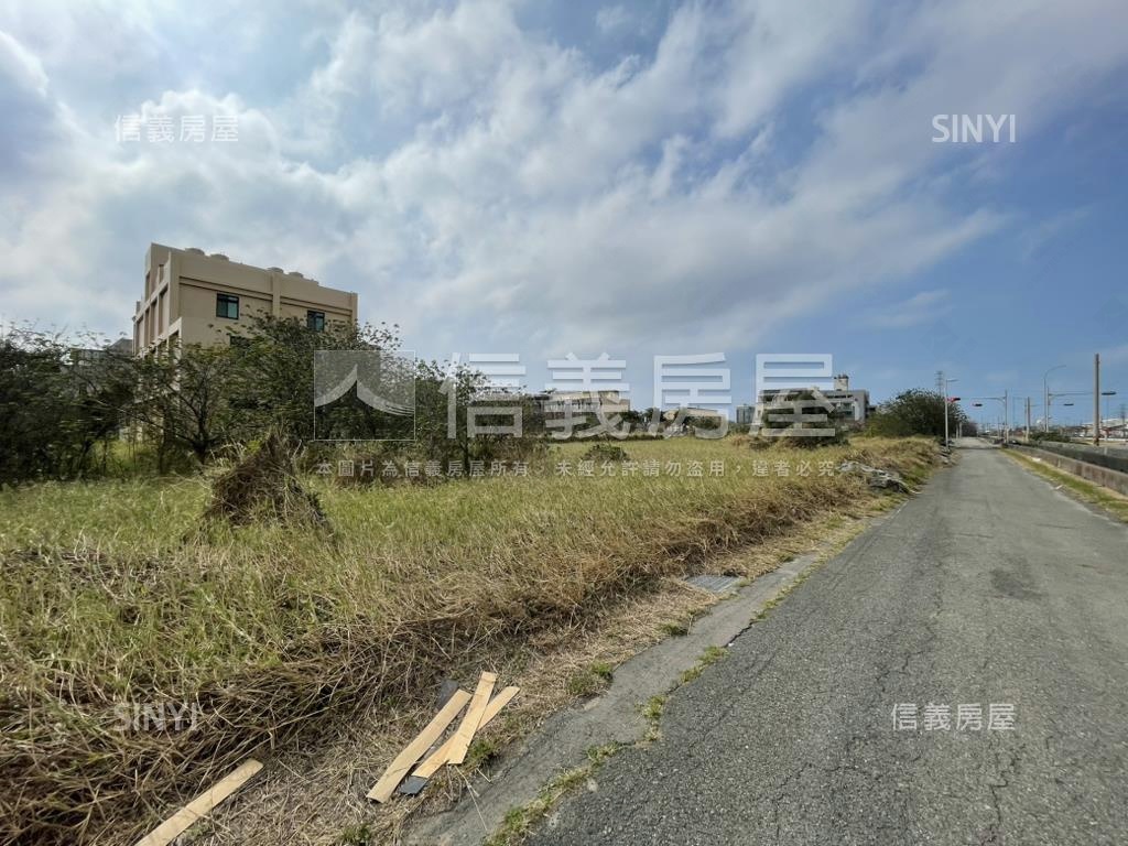 伸港鄉百坪方正美地房屋室內格局與周邊環境