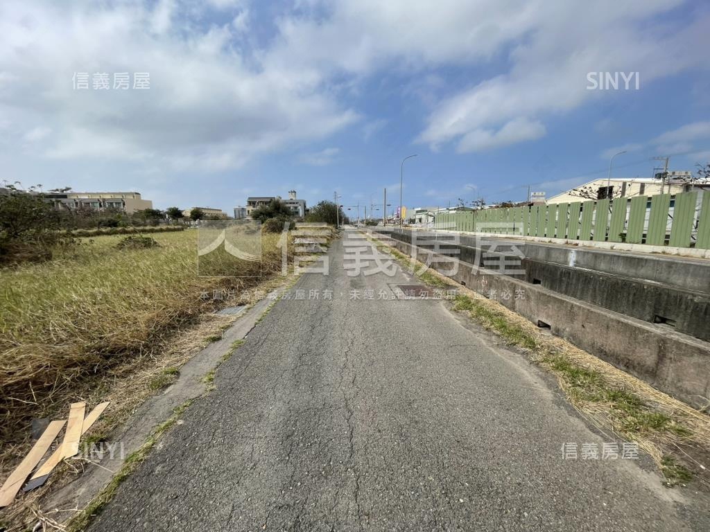 伸港鄉百坪方正美地房屋室內格局與周邊環境