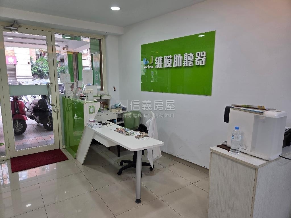 民族路潛力股收租中金店面房屋室內格局與周邊環境