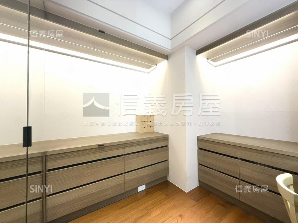 震後近捷運高樓四房雙平車房屋室內格局與周邊環境