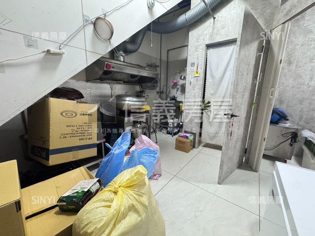 青埔商圈優質金店面房屋室內格局與周邊環境