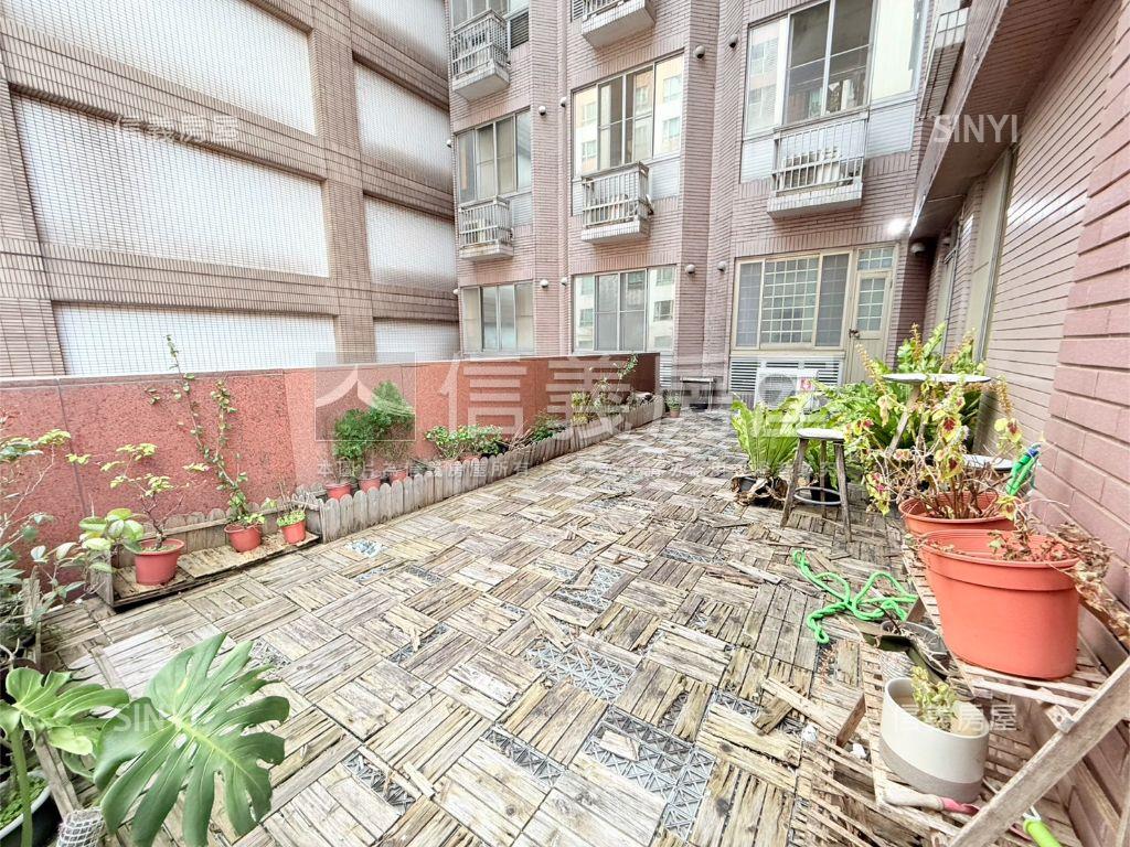 爵仕堡美裝露臺戶房屋室內格局與周邊環境