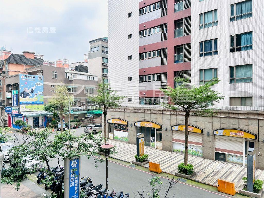 爵仕堡美裝露臺戶房屋室內格局與周邊環境
