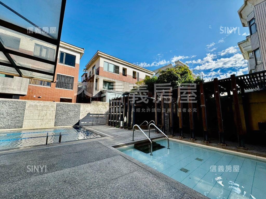 裕國天泉溫泉邊間別墅房屋室內格局與周邊環境