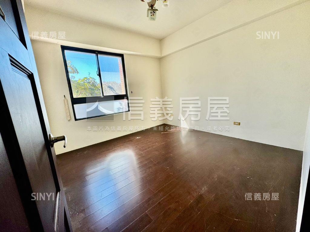 裕國天泉溫泉邊間別墅房屋室內格局與周邊環境