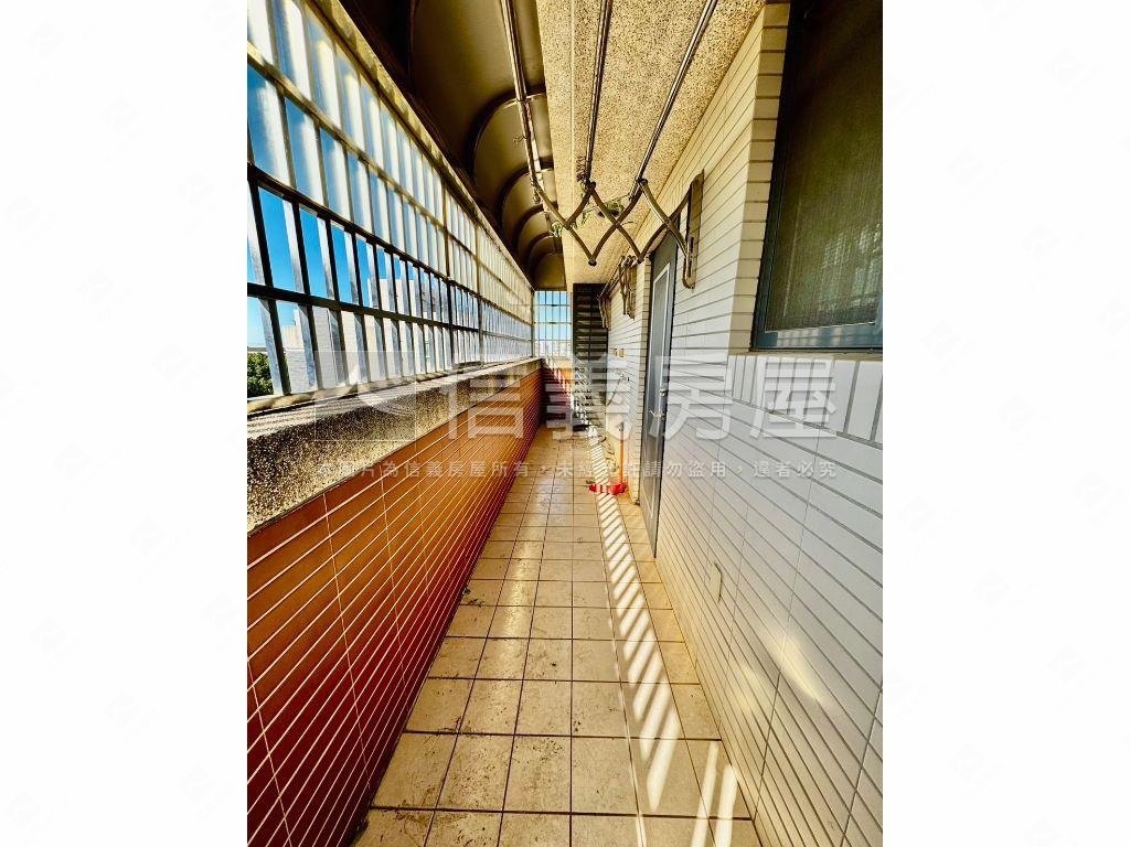 裕國天泉溫泉邊間別墅房屋室內格局與周邊環境