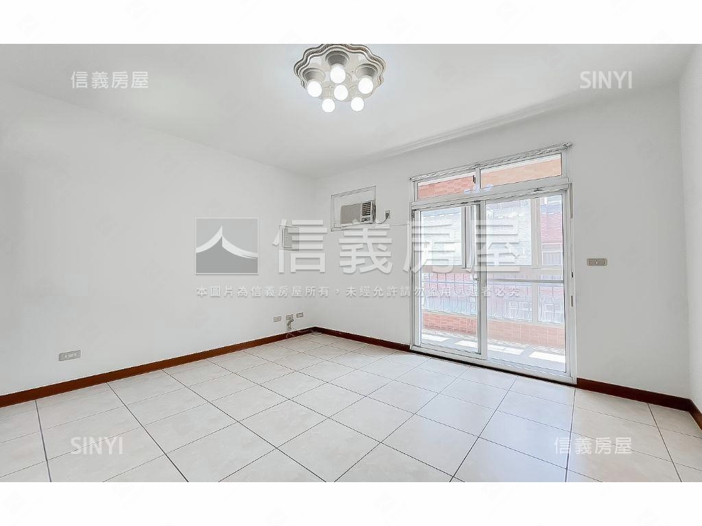 洲際．大面寬雙車透天房屋室內格局與周邊環境