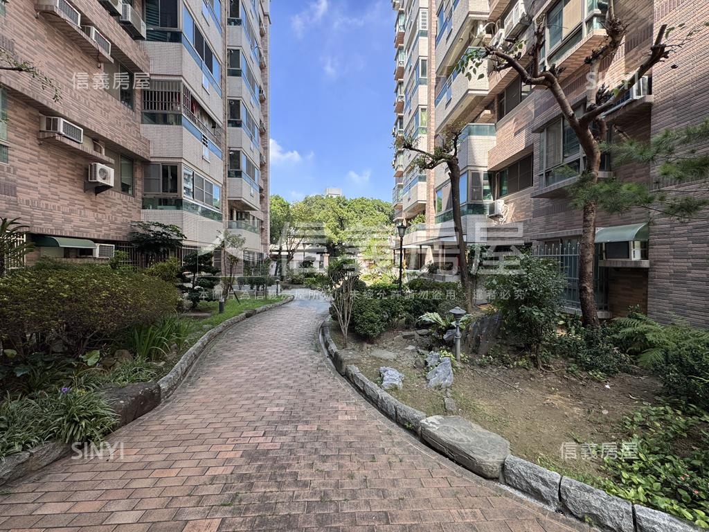 宗大雙橡園三房平車房屋室內格局與周邊環境