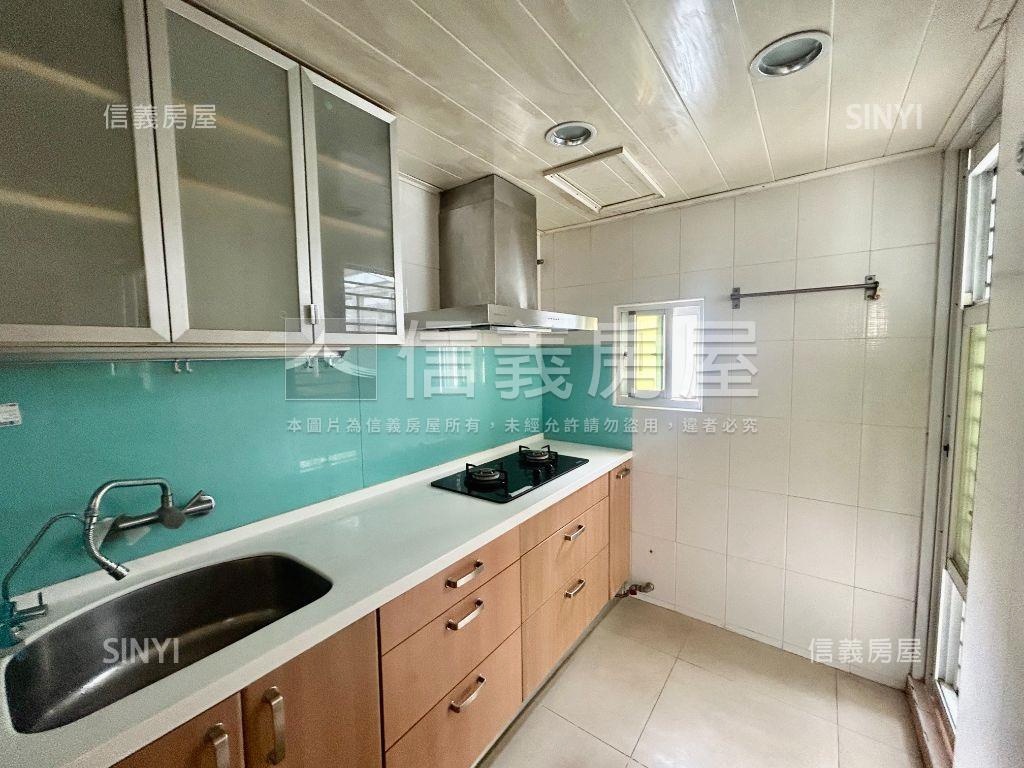 國泰文化中心公園景觀三房房屋室內格局與周邊環境