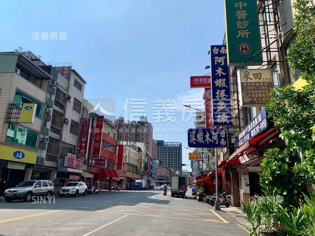 自立一路．面寬透店房屋室內格局與周邊環境