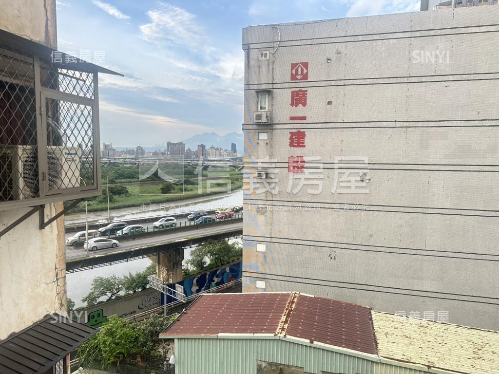 巴黎大樓套房房屋室內格局與周邊環境