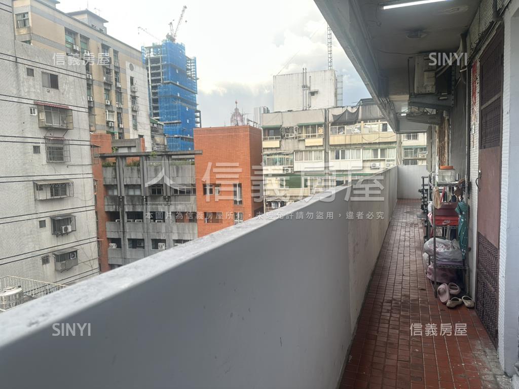 巴黎大樓套房房屋室內格局與周邊環境