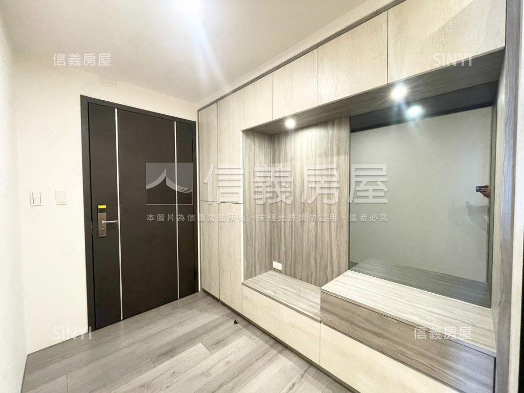 專任近興大美裝潢兩房平車房屋室內格局與周邊環境