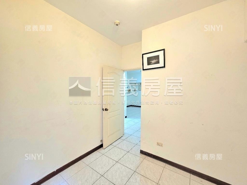 低總價近文心崇德捷運兩房房屋室內格局與周邊環境
