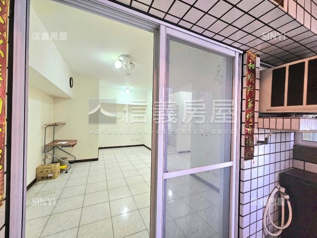 低總價近文心崇德捷運兩房房屋室內格局與周邊環境