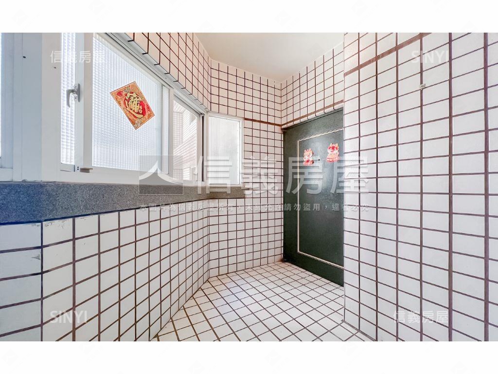 低總價近文心崇德捷運兩房房屋室內格局與周邊環境