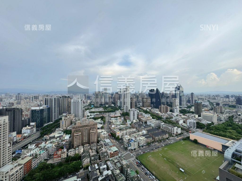 天廈朝東次頂樓高樓視野戶房屋室內格局與周邊環境