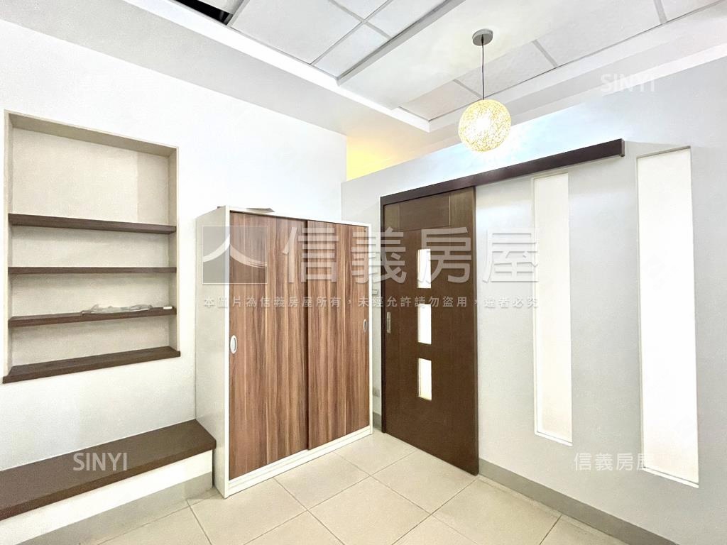 近愛河低總價活巷透天房屋室內格局與周邊環境