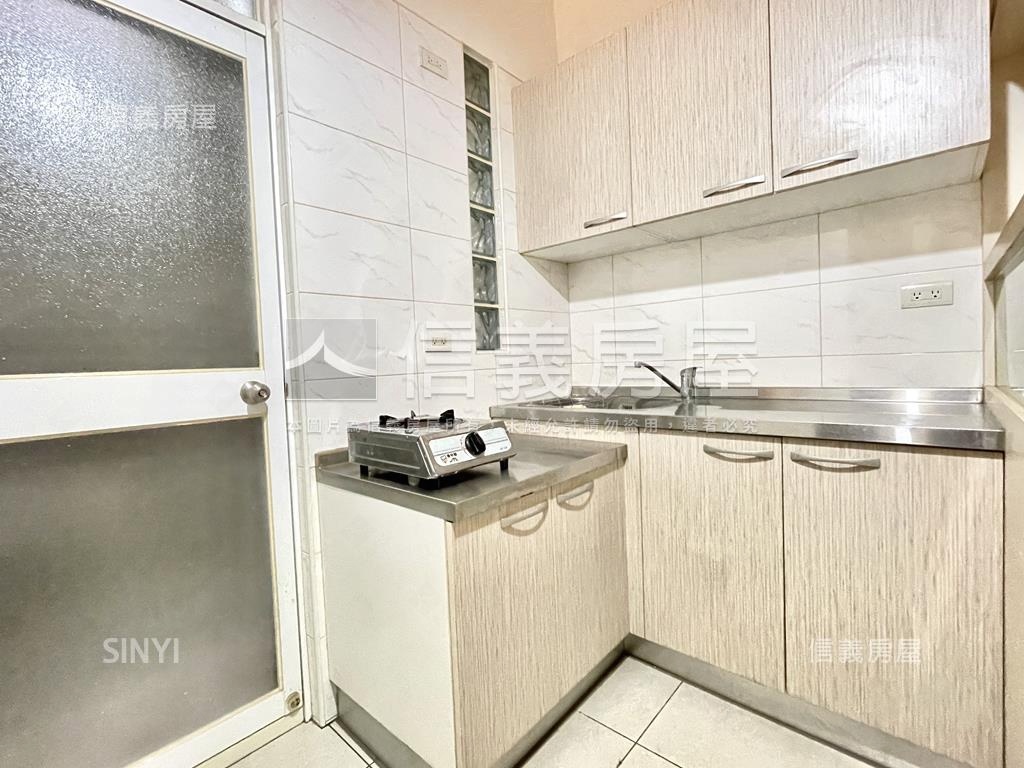 近愛河低總價活巷透天房屋室內格局與周邊環境