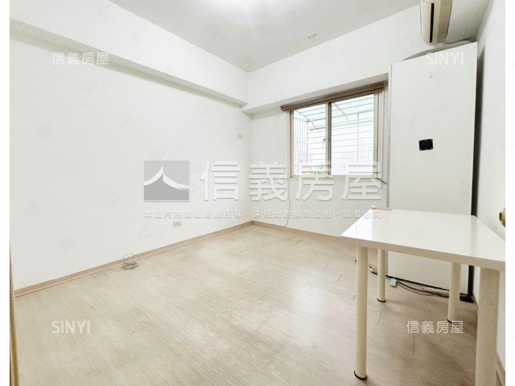 雙十年華三房車位房屋室內格局與周邊環境