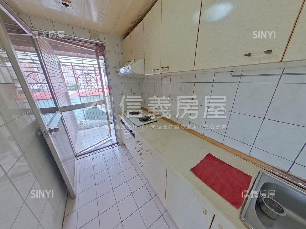 江翠公園景觀三房車位房屋室內格局與周邊環境