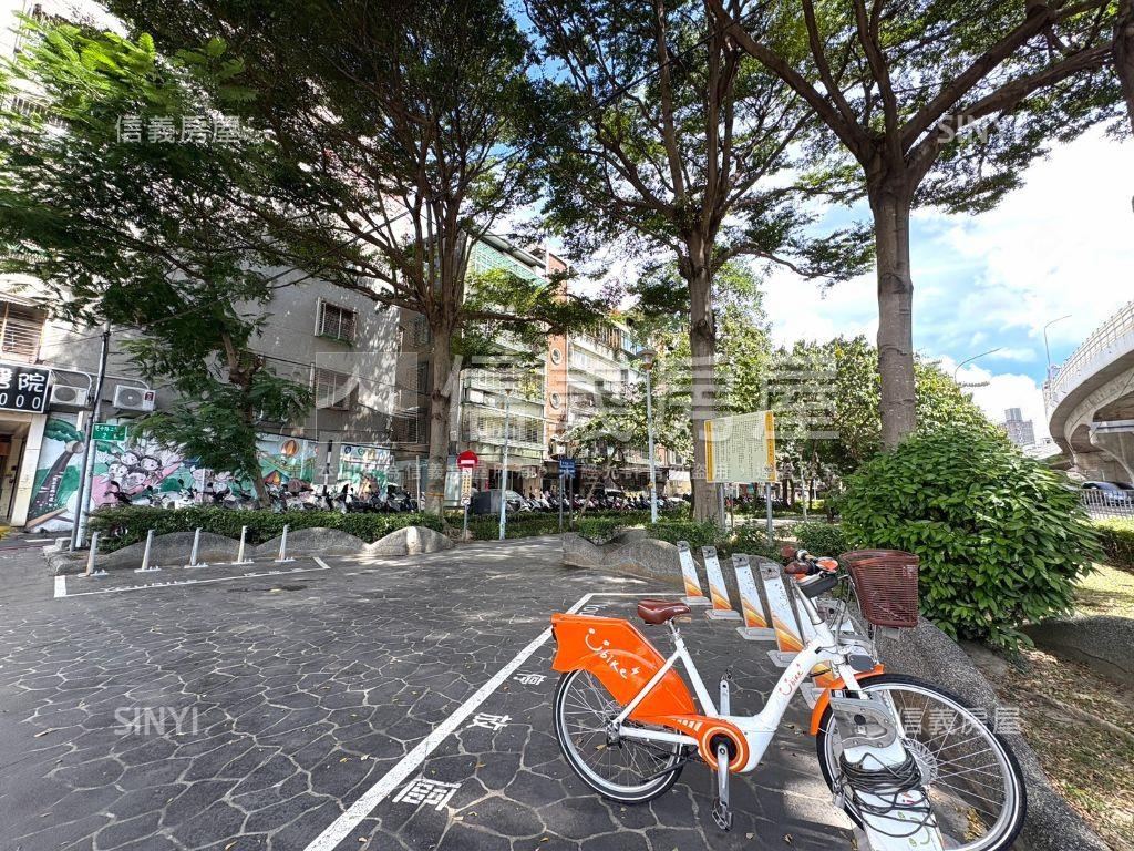 江翠公園景觀三房車位房屋室內格局與周邊環境