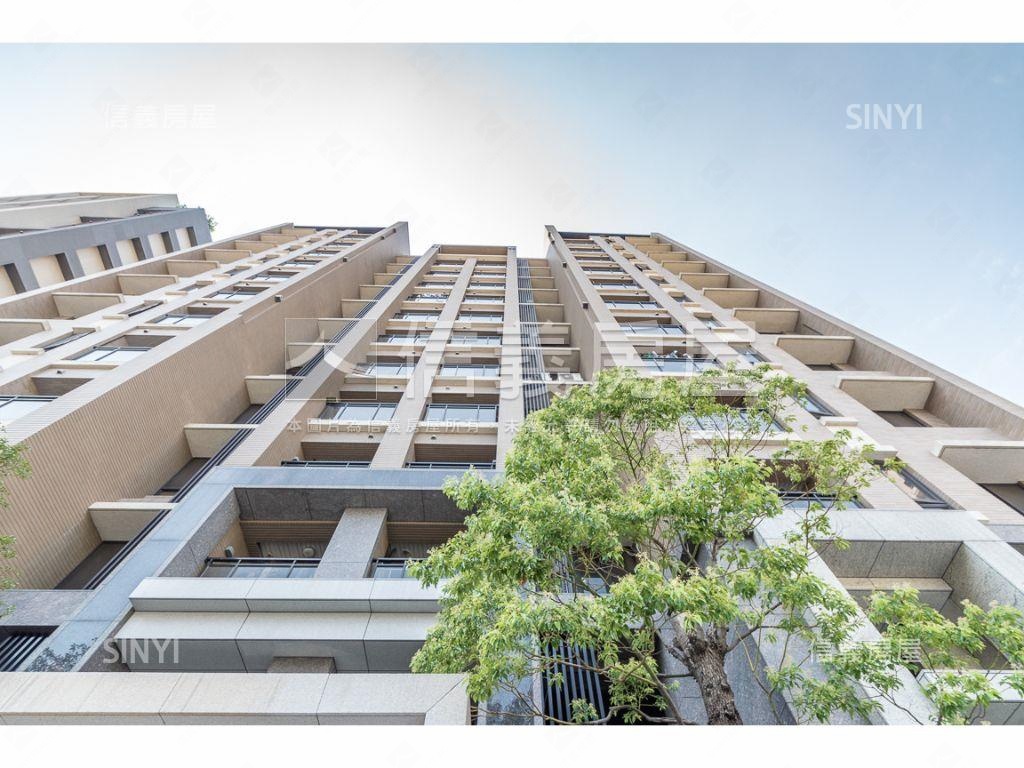 專任ＩＮＮ１２稀有大一房房屋室內格局與周邊環境