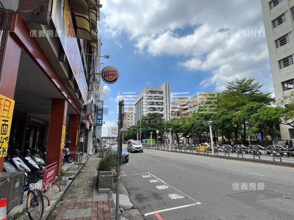 一中中國醫透天店面房屋室內格局與周邊環境