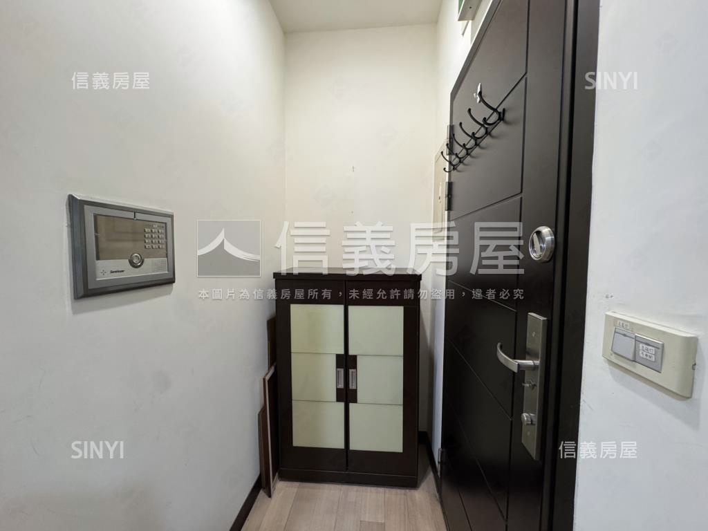 頂高Ｉ－ＬＩＦＥ房屋室內格局與周邊環境