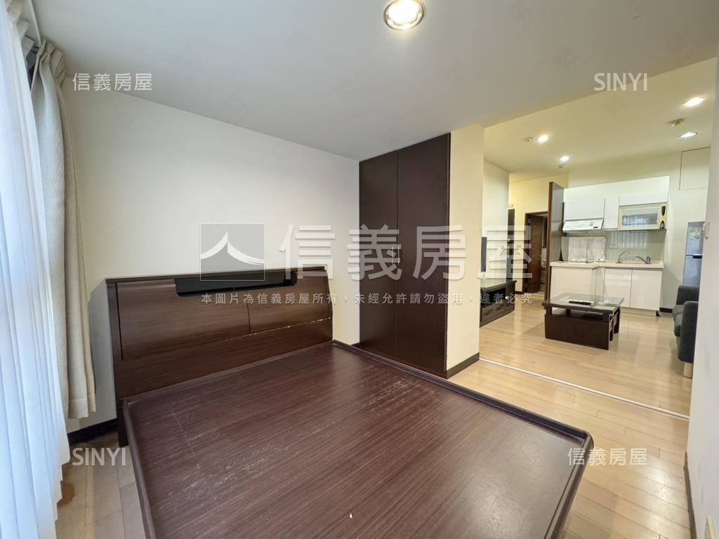 頂高Ｉ－ＬＩＦＥ房屋室內格局與周邊環境