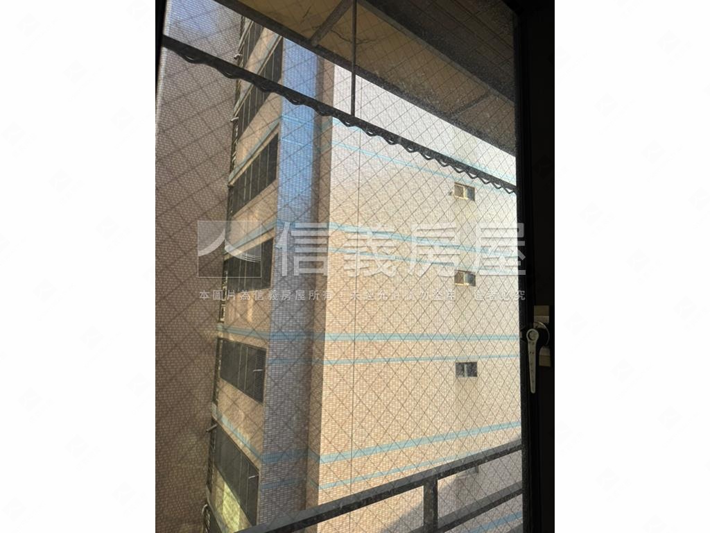 頂高Ｉ－ＬＩＦＥ房屋室內格局與周邊環境