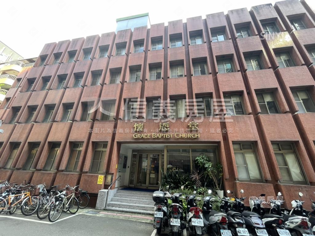 台大人潮三角窗金店房屋室內格局與周邊環境