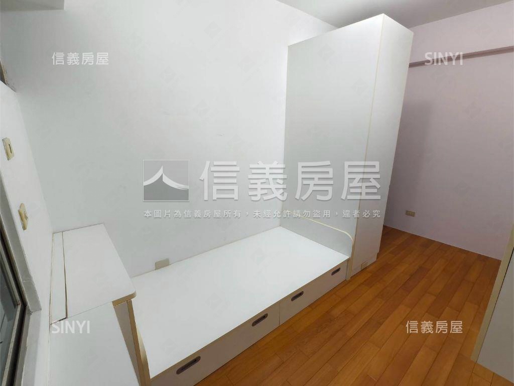 好喜歡坤山和歌四房＋車位房屋室內格局與周邊環境