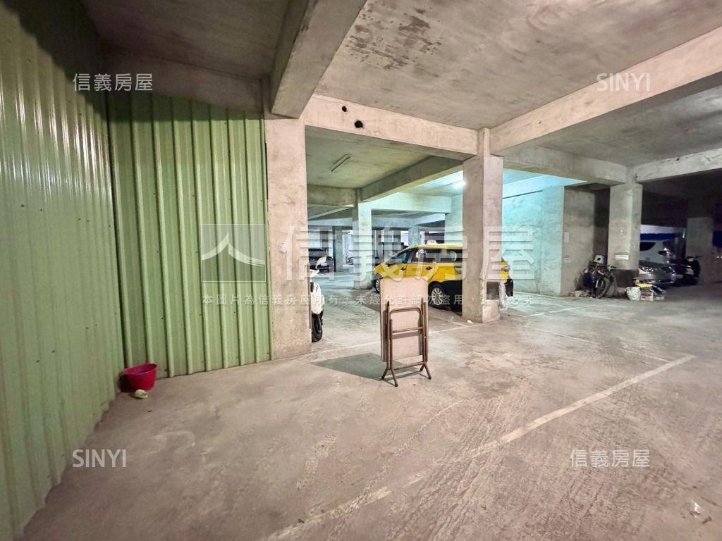 近南勢角獨立產權坡平車位房屋室內格局與周邊環境