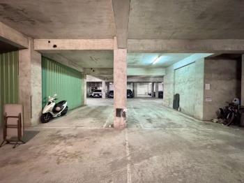 捷運稀有坡平車位