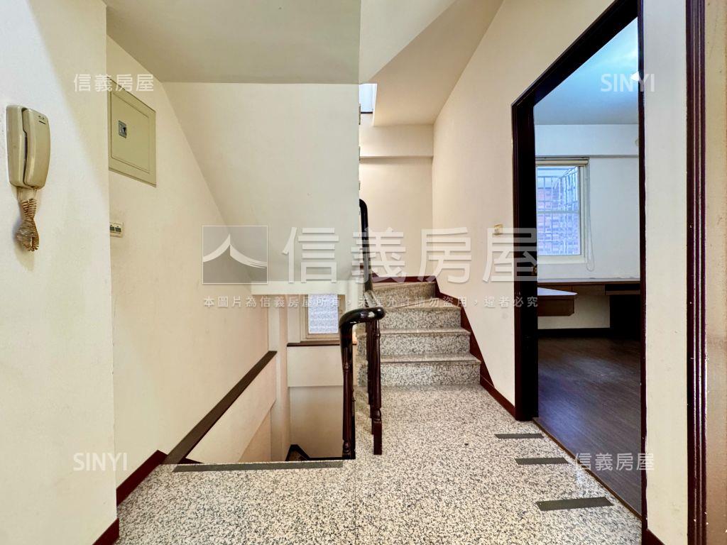 永新５米面寬質感車墅房屋室內格局與周邊環境