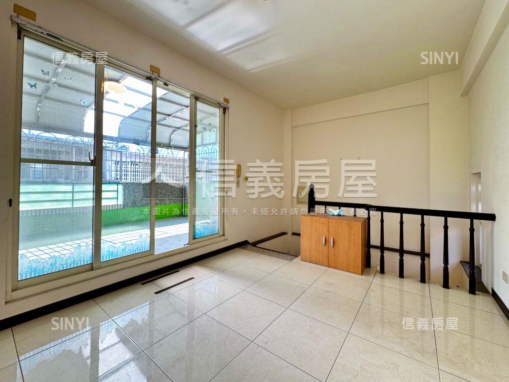 永新５米面寬質感車墅房屋室內格局與周邊環境