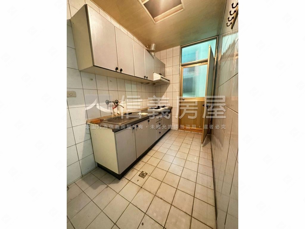 專任。近南樹林火車站一樓房屋室內格局與周邊環境